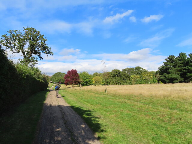 Gladstone Park Willesden, path on west © David Hawgood cc-by-sa/2.0 ...