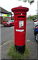 NS6961 : George VI postbox on Thorniewood Road by JThomas