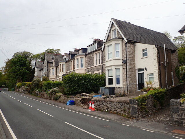 Houses on Lindale Road