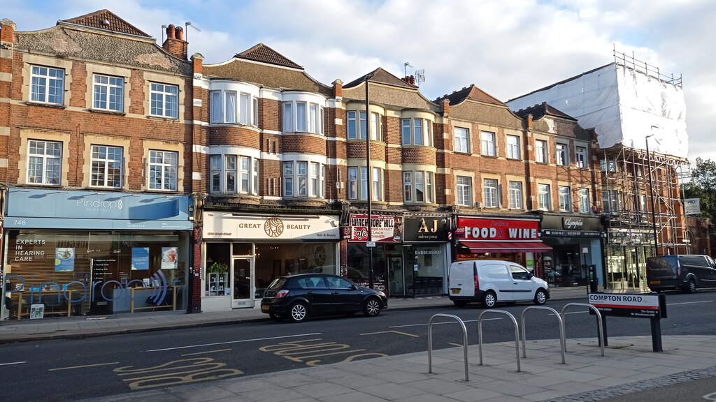 Green Lanes © Stephen Gardner cc-by-sa/2.0 :: Geograph Britain and Ireland