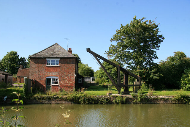 Kennet and Avon Canal - Burbage Wharf and crane