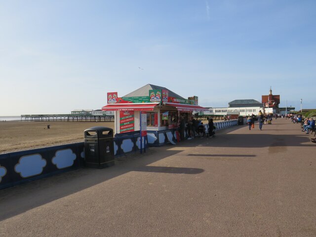 Kiosk on the seafront, St. Anne's-on-the-Sea