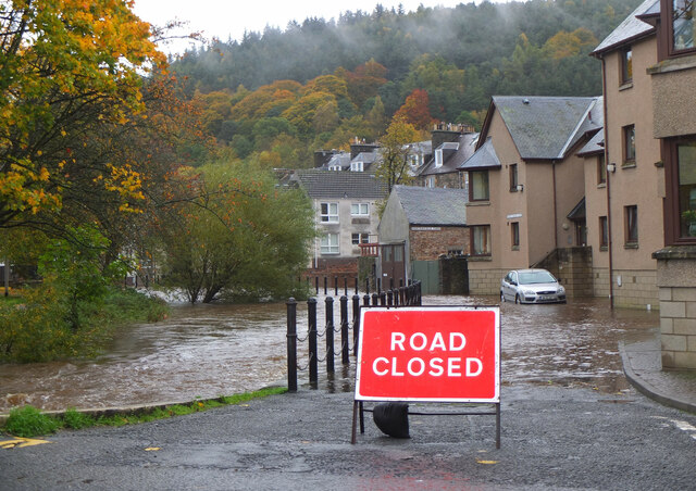 Flooding at Cuddyside Peebles Jim Barton cc by sa 2.0