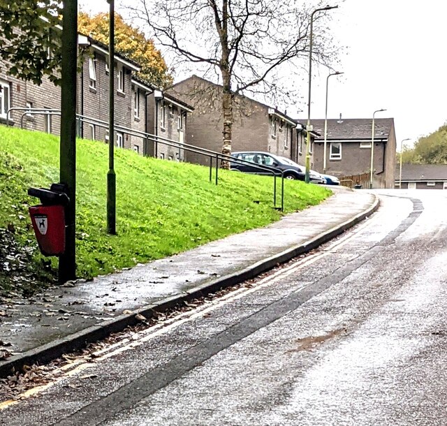 Red Box On A Pole Plas Cae Llwyd © Jaggery Cc By Sa20