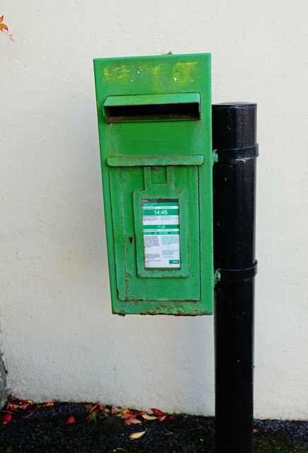 Post-mounted postbox, Dungarvan, Co. Kilkenny