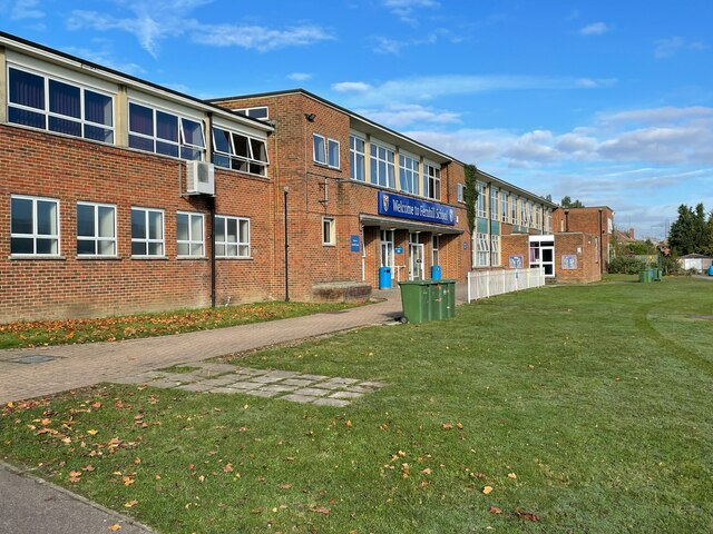 Fernhill School - A Block © Mr Ignavy :: Geograph Britain and Ireland