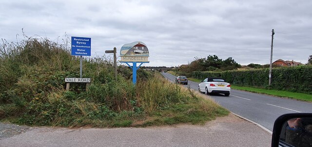 Mundesley village sign