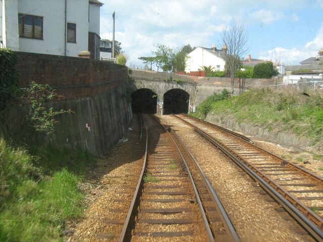 Ryde Tunnel (railway southern portal) - April 2008