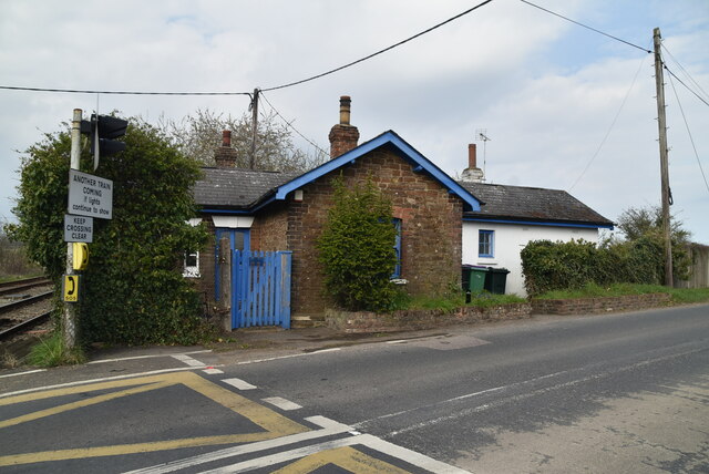 the-gate-house-n-chadwick-geograph-britain-and-ireland