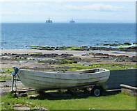 NO4202 : Boat on the shoreline at Lower Largo by Mat Fascione