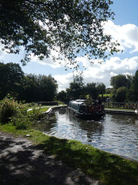 Canal boat at Goytre Wharf crossing... © David Smith cc-by-sa/2.0 ...