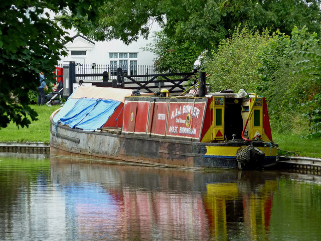 Working boat in Handsacre, Staffordshire