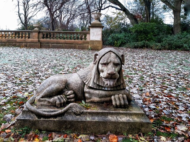 Sculpted lion, Leazes Park