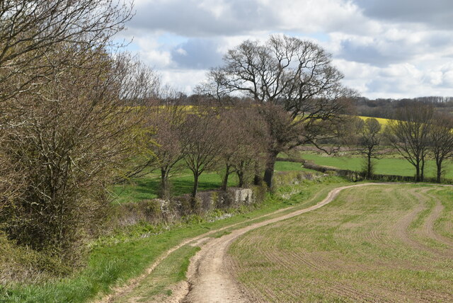 High Weald Landscape Trail © N Chadwick :: Geograph Britain and Ireland