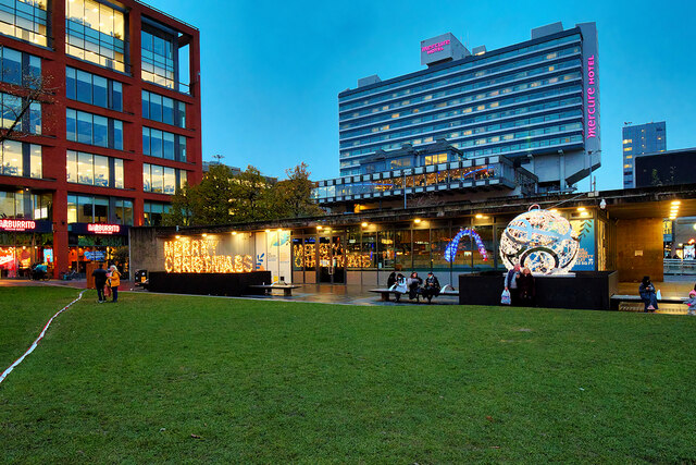 Piccadilly Gardens and the Mercure Hotel