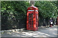 Telephone box, Holland Park Avenue