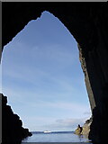 NM3235 : Fingal's Cave Staffa by Alan Rankin