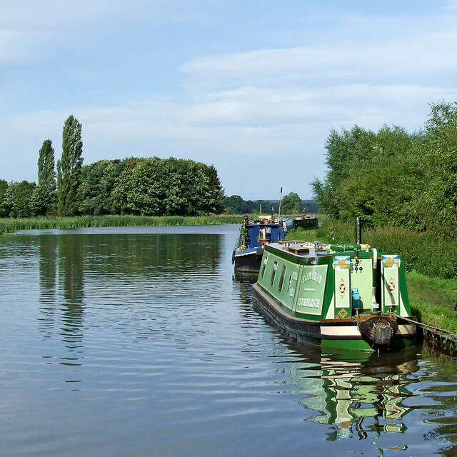 Moored narrowboats near Great Haywood in... © Roger Kidd cc-by-sa/2.0 ...