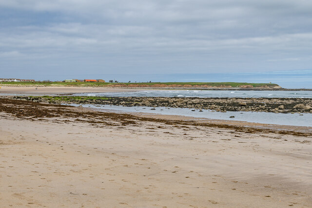 Annstead Beach © Ian Capper cc-by-sa/2.0 :: Geograph Britain and Ireland