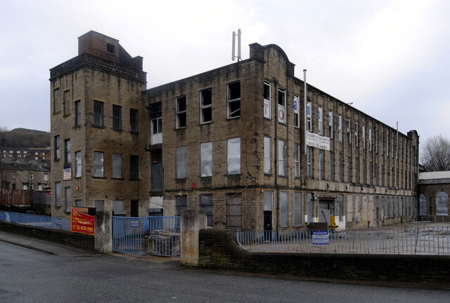 Derelict Mill, Gaisby Lane, Bradford © habiloid :: Geograph Britain and ...