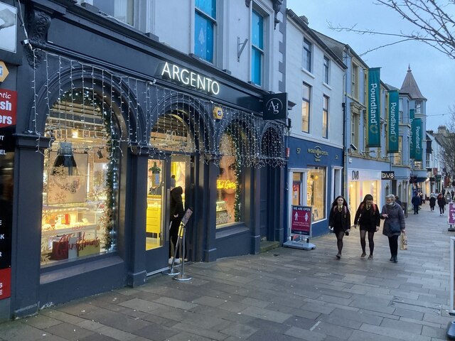 Argento, Omagh