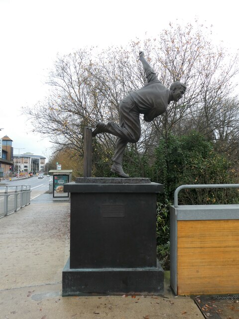 Statue of Alec Bedser in Woking town centre