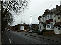 TQ0159 : Approaching I & D Auto in Maybury Road by Basher Eyre