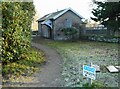 Public toilets, beside the reservoirs