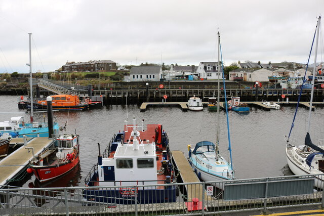 Girvan Harbour © Billy McCrorie :: Geograph Britain and Ireland