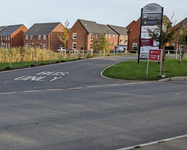 BUS ONLY road marking, Great Oldbury... © Jaggery :: Geograph Britain ...