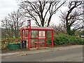 Bus stop and shelter on Far Bank