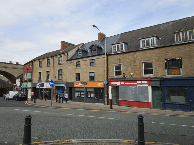 Commercial premises, Albert Street,... © Jonathan Thacker cc-by-sa/2.0 ...