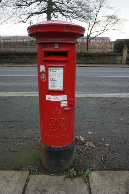 George  VI postbox on London Road, Derby