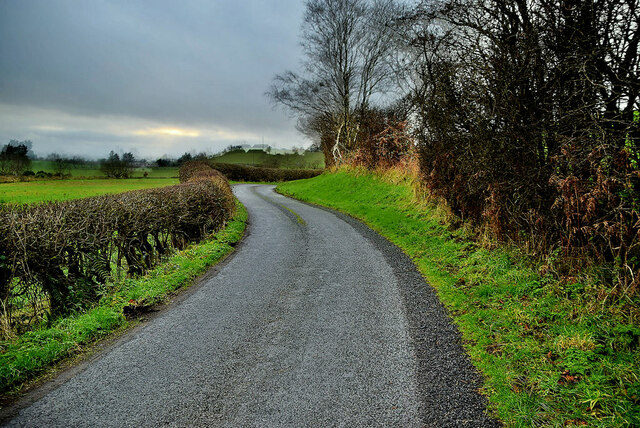 Bends along Stoneleigh Road