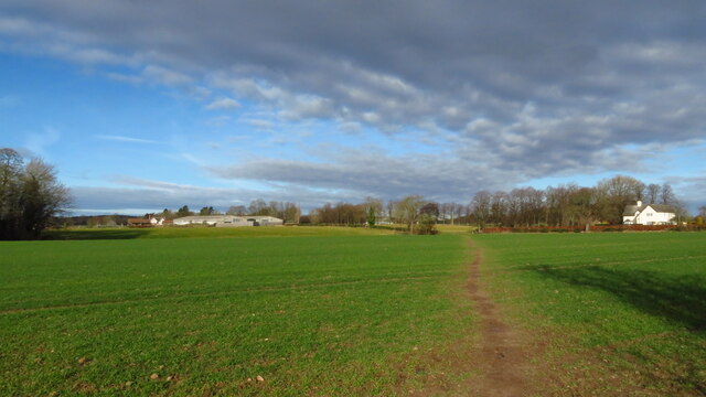 Field path SE of Home Farm, Puddington