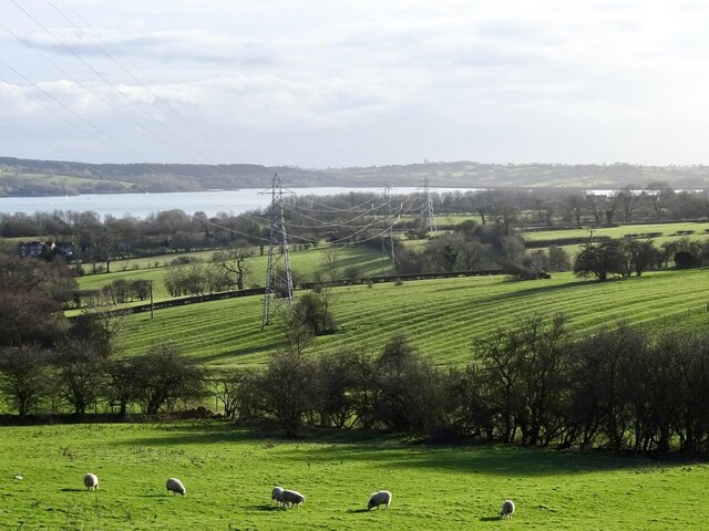 ridge-and-furrow-field-ian-calderwood-cc-by-sa-2-0-geograph