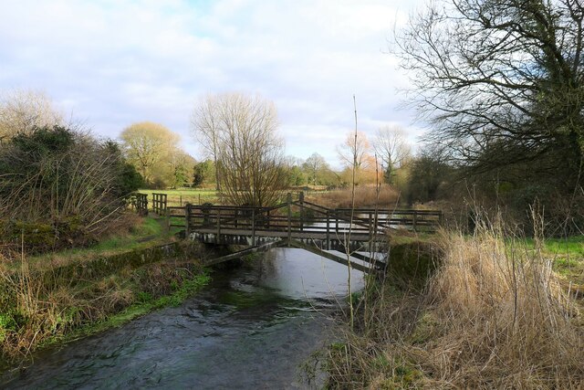 Footbridge over the River Wylye,... © Tim Heaton :: Geograph Britain ...