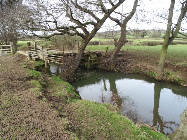 Bridge over The River Ecclesbourne © Neil Theasby cc-by-sa/2.0 ...