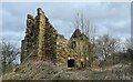 Derelict building by Woodhouse Lane