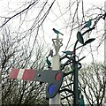 Signal sculpture with birds, Hucknall Road Walkway