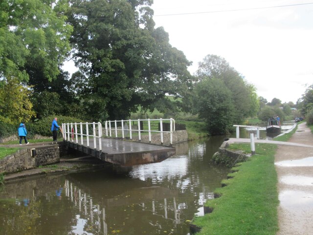 Canal Swing Bridge on Leeds and... © Les Hull cc-by-sa/2.0 :: Geograph ...