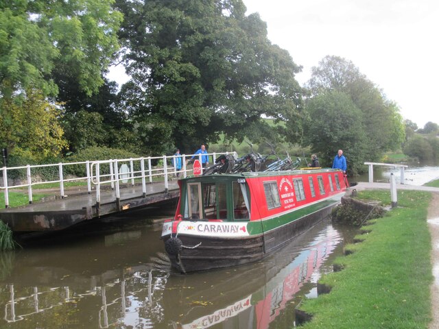 Narrow Boat passes through Swing Bridge on Leeds and Liverpoll Canal