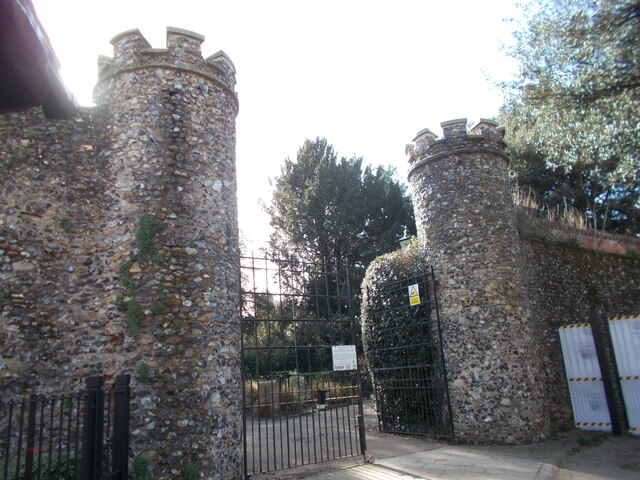 Entrance to Hertford Castle