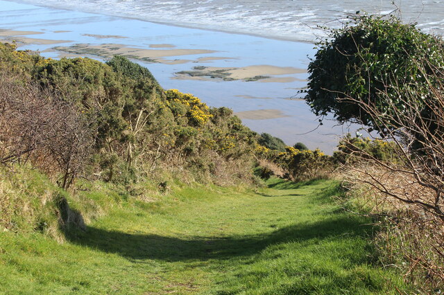 Path above western end of Marros Sands