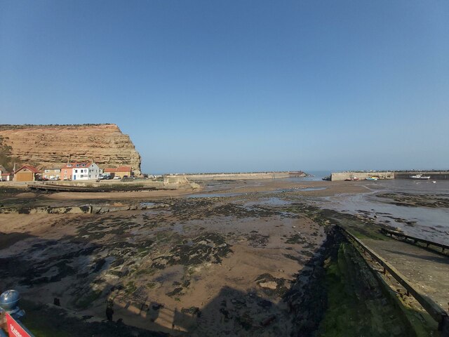 Staithes Harbour at Low Tide