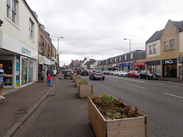 Musselburgh High Street © Eirian Evans Cc-by-sa/2.0 :: Geograph Britain ...