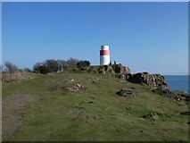 NT2084 : Navigation beacon at Hawkcraig Point by Oliver Dixon
