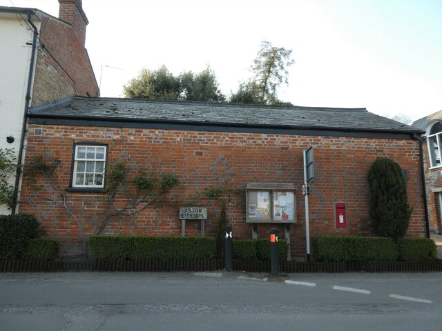 Rush Hour In Aston Upthorpe © Basher Eyre Cc By Sa 2 0 Geograph Britain And Ireland