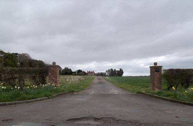 Entrance to Highthorns Farm