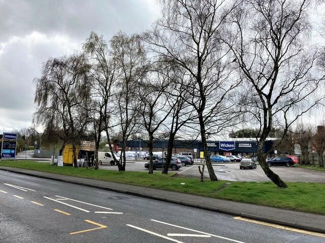 Wickes Store and Food Stand in Sutton in Ashfield